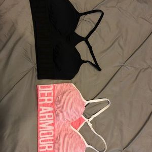 Under Armour sports bras size M